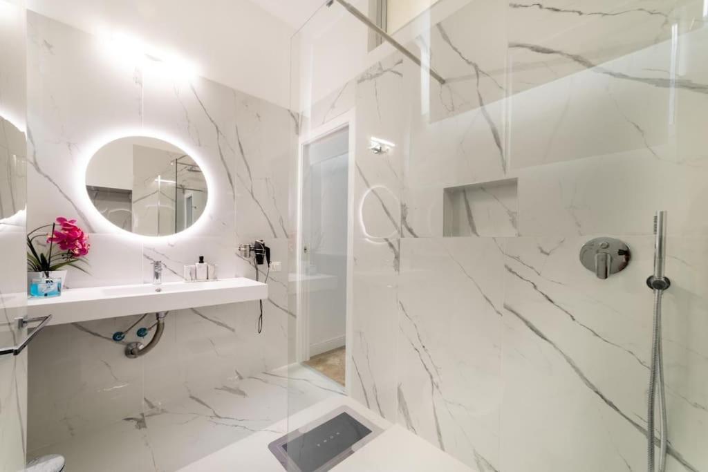 San Babila - Luxury Milanese Apartment Exteriér fotografie